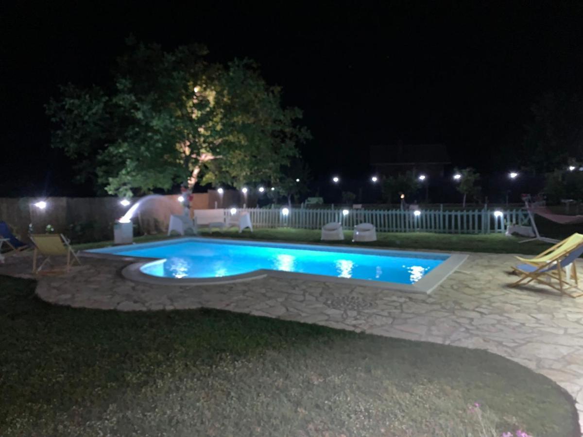 Silent Village Villa With Swimming Pool 모스타르 외부 사진