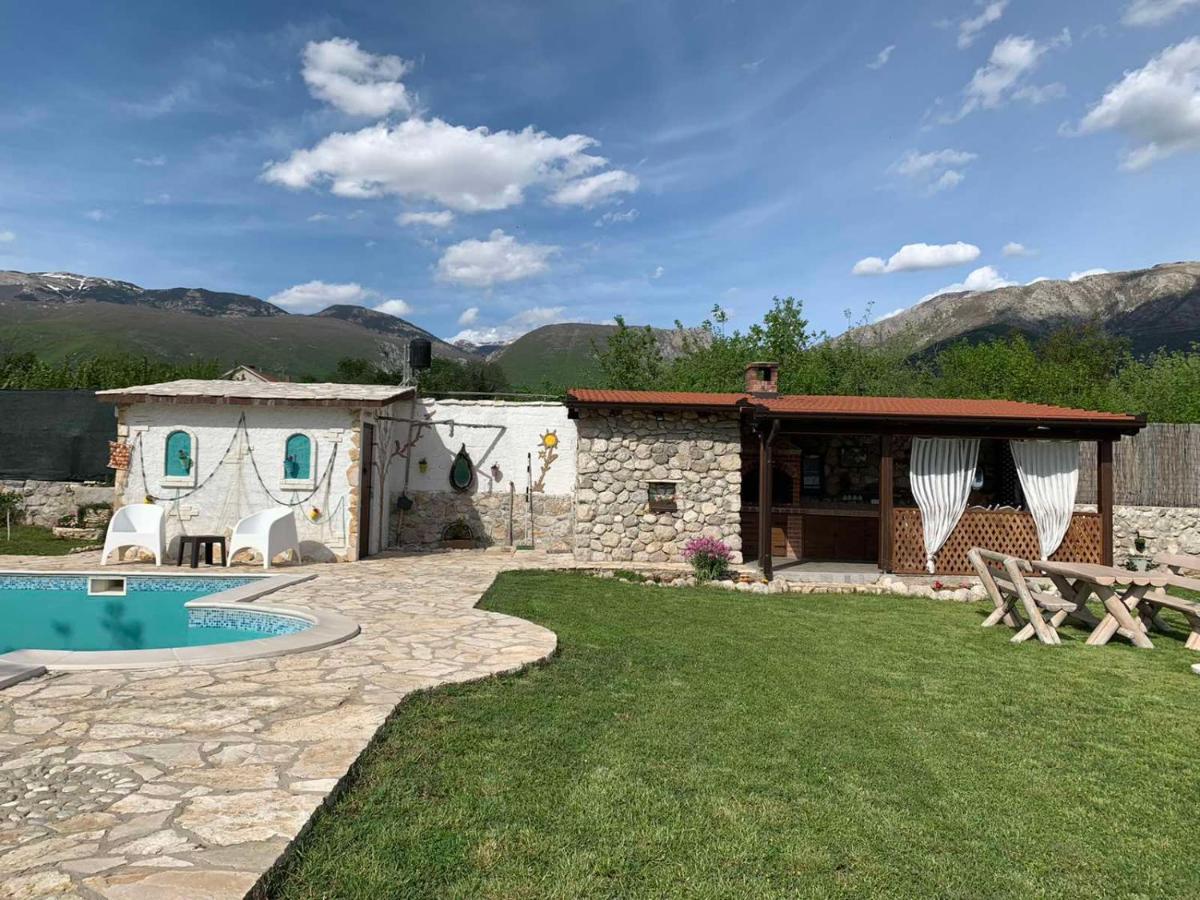 Silent Village Villa With Swimming Pool 모스타르 외부 사진